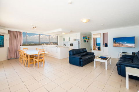 Breakers North Absolute Beachfront Apartments - Official - Darwin Holiday 30