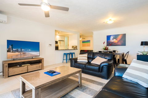 Breakers North Absolute Beachfront Apartments - Official - Darwin Holiday 31