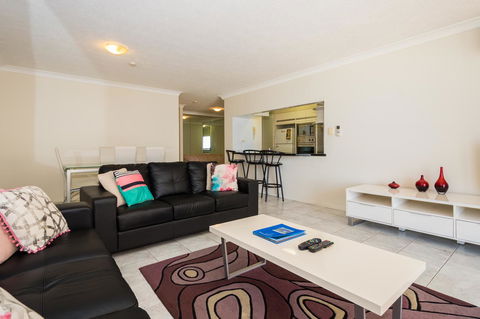 Breakers North Absolute Beachfront Apartments - Official - Darwin Holiday 39