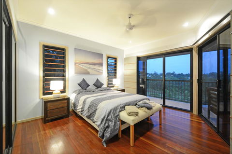 Paddons - Darwin Holiday 15