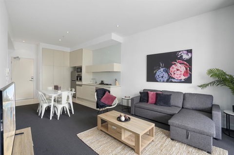 Oracle, 2 & 3 Bedroom Apartments - We Accommodate - Darwin Holiday 5