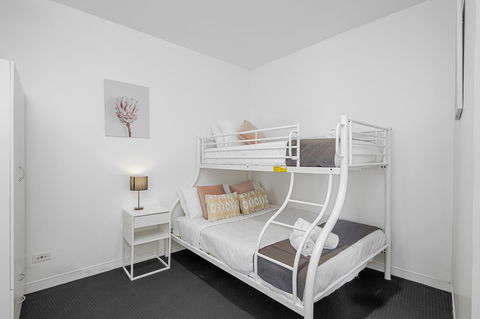 Oracle, 2 & 3 Bedroom Apartments - We Accommodate - Darwin Holiday 9