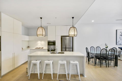 Oracle, 2 & 3 Bedroom Apartments - We Accommodate - Darwin Holiday 21