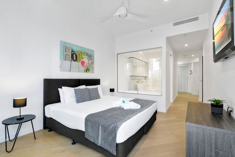 Oracle, 2 & 3 Bedroom Apartments - We Accommodate - Darwin Holiday 14