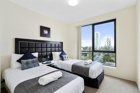 Broadbeach On The Park, 3 Bed Ocean - We Accommodate - Darwin Holiday 7