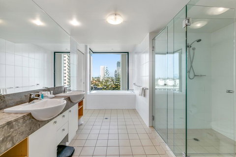 Broadbeach On The Park, 3 Bed Ocean - We Accommodate - Darwin Holiday 15
