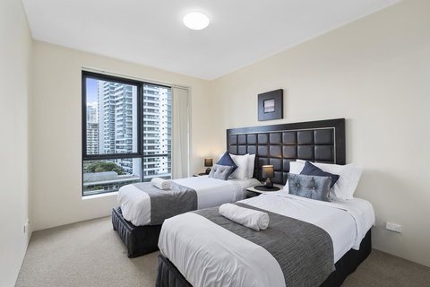 Broadbeach On The Park, 3 Bed Ocean - We Accommodate - Darwin Holiday 8