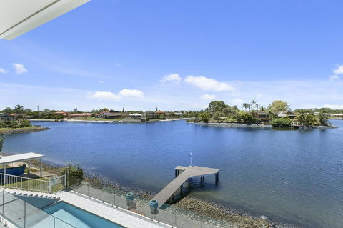 Havana Blue - Large 4 Bedroom Family Home - Darwin Holiday 7