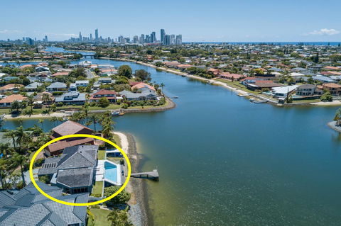 Havana Blue - Large 4 Bedroom Family Home - Darwin Holiday 8
