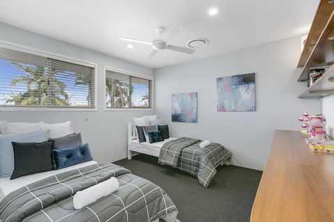 Havana Blue - Large 4 Bedroom Family Home - Darwin Holiday 17