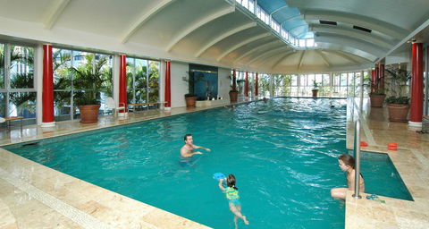 Chevron Renaissance - HR Surfers Paradise - Darwin Holiday 12