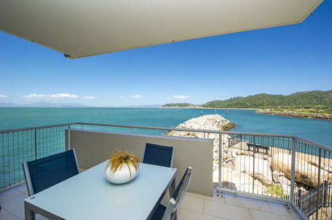 1 Bright Point Apartment 4201 - Darwin Holiday 3