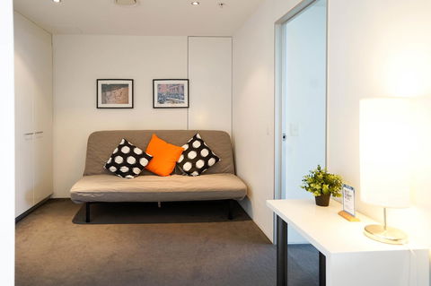 Circle On Cavill Surfers Paradise Apartments-Holiday Paradise - Darwin Holiday 8