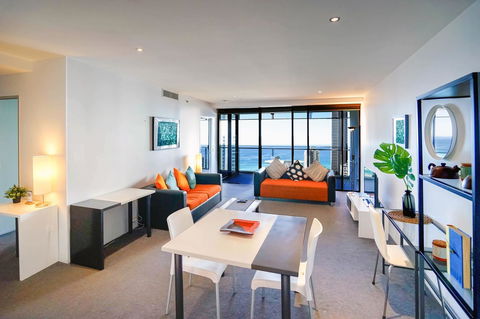 Circle On Cavill Surfers Paradise Apartments-Holiday Paradise - Darwin Holiday 16