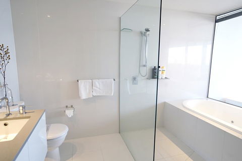 Circle On Cavill Surfers Paradise Apartments-Holiday Paradise - Darwin Holiday 14