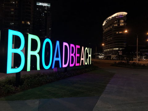 Hi Ho Beach Apartments On Broadbeach - Darwin Holiday 42