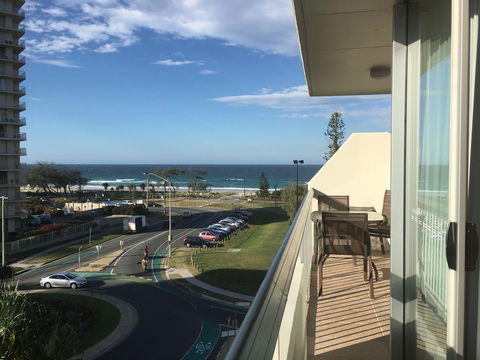 Hi Ho Beach Apartments On Broadbeach - Darwin Holiday 40