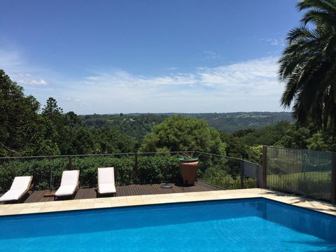 Montville Holiday Apartments - Darwin Holiday 18