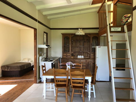 Montville Holiday Apartments - Darwin Holiday 13