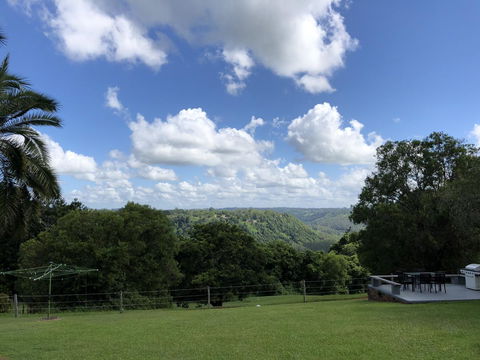 Montville Holiday Apartments - Darwin Holiday 10