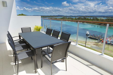 Waterline Penthouse 304 - Darwin Holiday 2