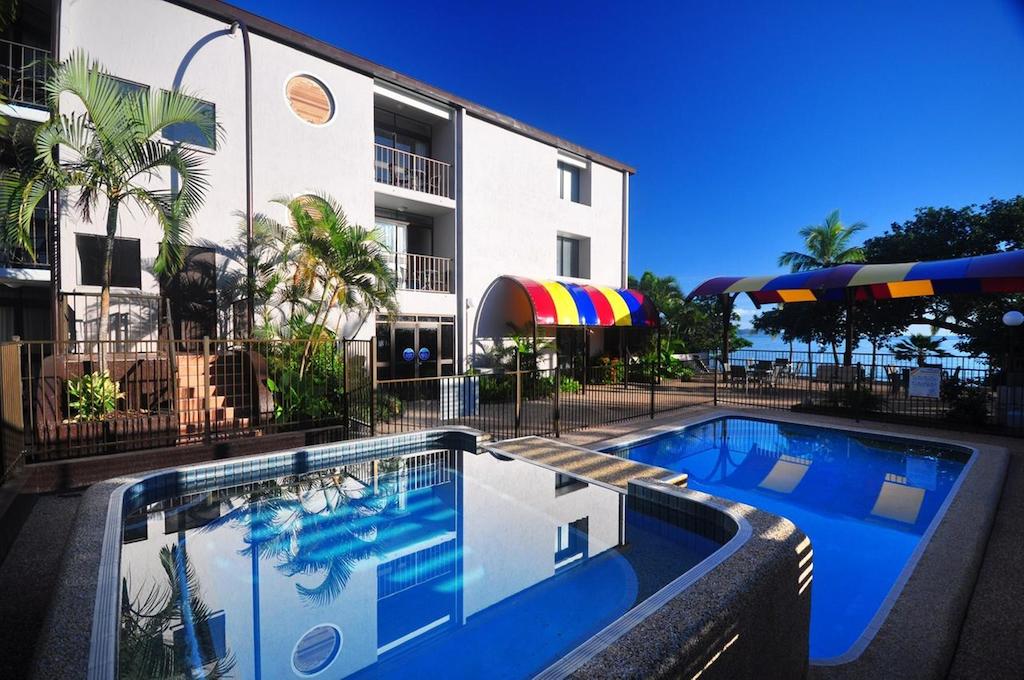 Townsville Mc ACT Darwin Holiday