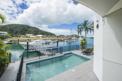 Waters Edge Townhouse 2 - Darwin Holiday 2