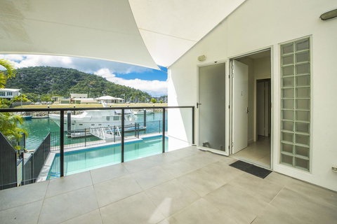 Waters Edge Townhouse 2 - Darwin Holiday 3