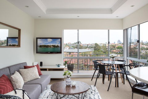 Waterside Mosman Bay Apartment W Stunning Views - Darwin Holiday 0