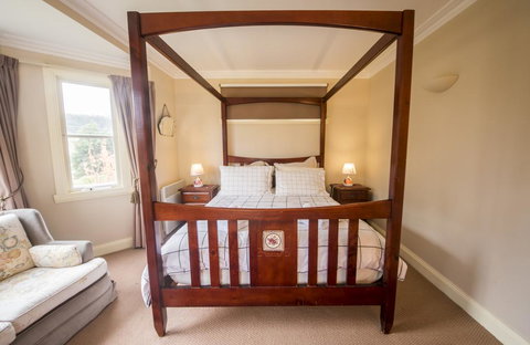 Wattle Grove Homestead Bed & Breakfast - Darwin Holiday 1