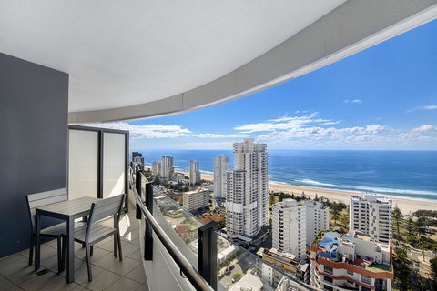Wave Apartments Broadbeach - Darwin Holiday 1