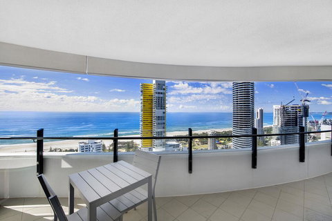 Wave Apartments Broadbeach - Darwin Holiday 3