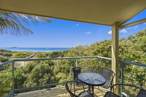 Waves At Sapphire - Darwin Holiday 3