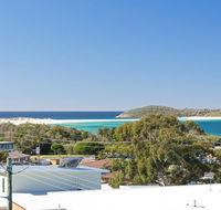Whale Tales' 78 Lentara Street - FANTASTIC WATER VIEWS OVER FINGAL BEACH - Darwin Holiday