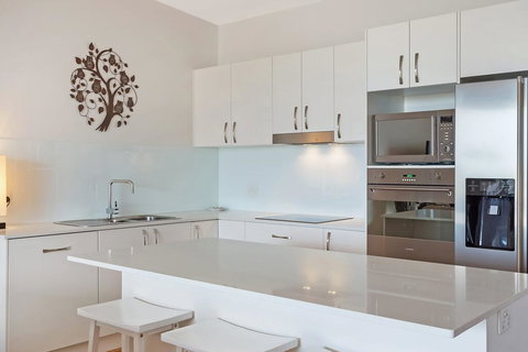 Wharf Apartment Unit 15 - Darwin Holiday 1