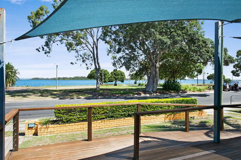 Wheelchair Friendly With Water Views - Welsby Pde, Bongaree - Darwin Holiday 3