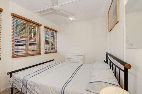 Wheelchair Friendly With Water Views - Welsby Pde, Bongaree - Darwin Holiday 1