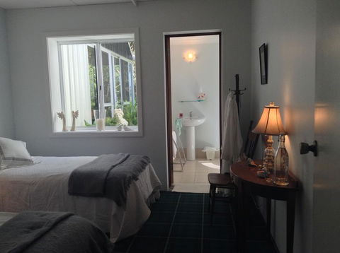 Whispering Pines Bed And Breakfast - Darwin Holiday 2