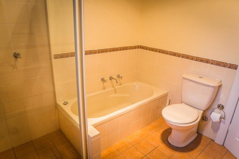 Whispering Pines Cottages - Darwin Holiday 1