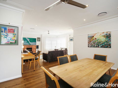 White Beach - 42 Ash Street - Darwin Holiday 1