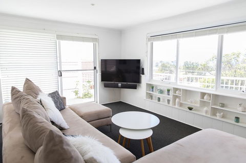 White Beach Cottage - Darwin Holiday 3