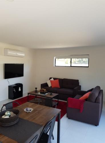 White Caps B - New Styles & Spacious Home - Darwin Holiday 3