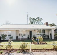 White on Wright Clare - Darwin Holiday