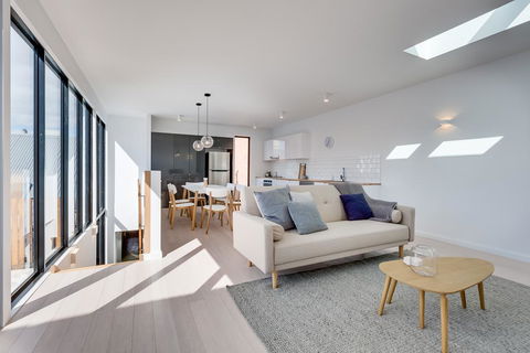 White Room Apartments - Darwin Holiday 0