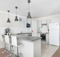 White Sands  Fingal Bay - Darwin Holiday