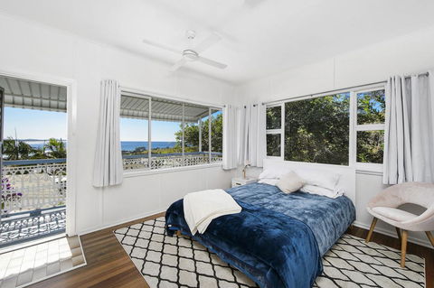 Whitecaps, 26 East Street - Darwin Holiday 1