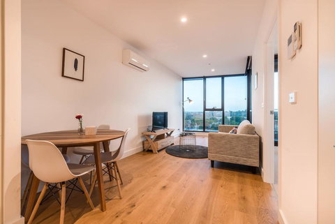 Whitehorse Tower Deluxe 1 Bedroom With View - Darwin Holiday 1