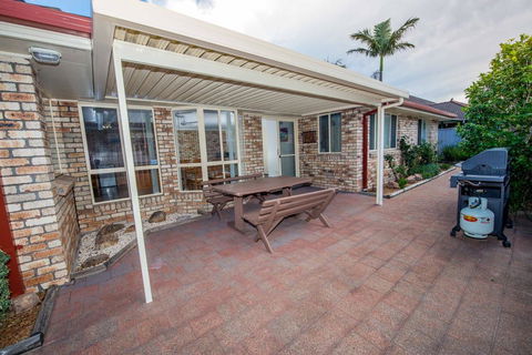 Whitesands Road, Unit 2/12 - Darwin Holiday 2