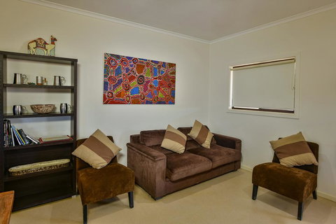 William Creek Camp Ground & Units - Darwin Holiday 2