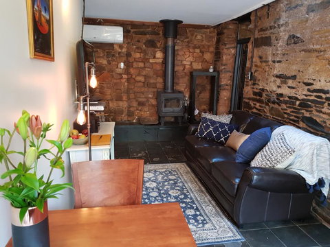 William Hunt's Retreat - Redwood Studio - Darwin Holiday 0